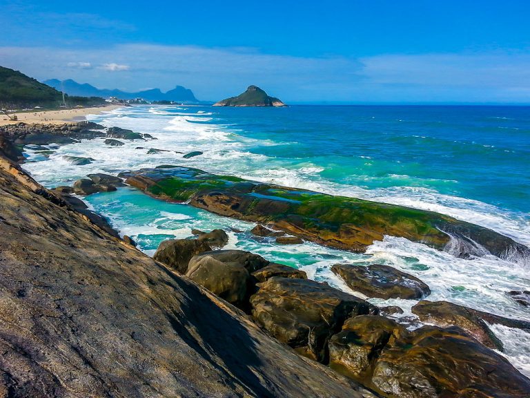 Praia do Secreto, no Rio de Janeiro, é um pequeno paraíso pouco conhecido