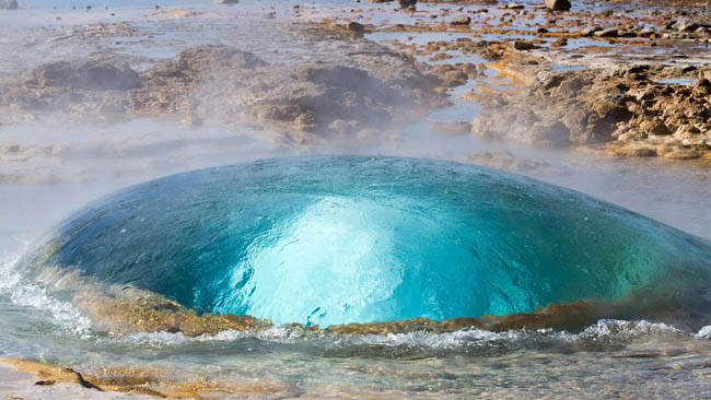 Strokkur-Geyser-Iceland