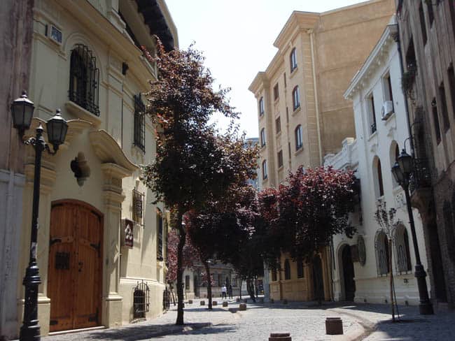 passeios diferentes em Santiago bairro Paris Londres