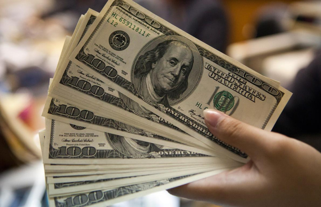 Qual é o melhor momento de comprar dólar?