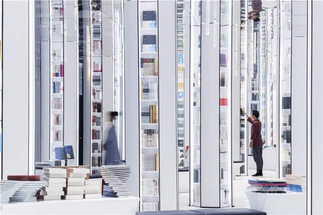 Conheça a Zhongshuge, livraria futurista na China que tem um visual incrível