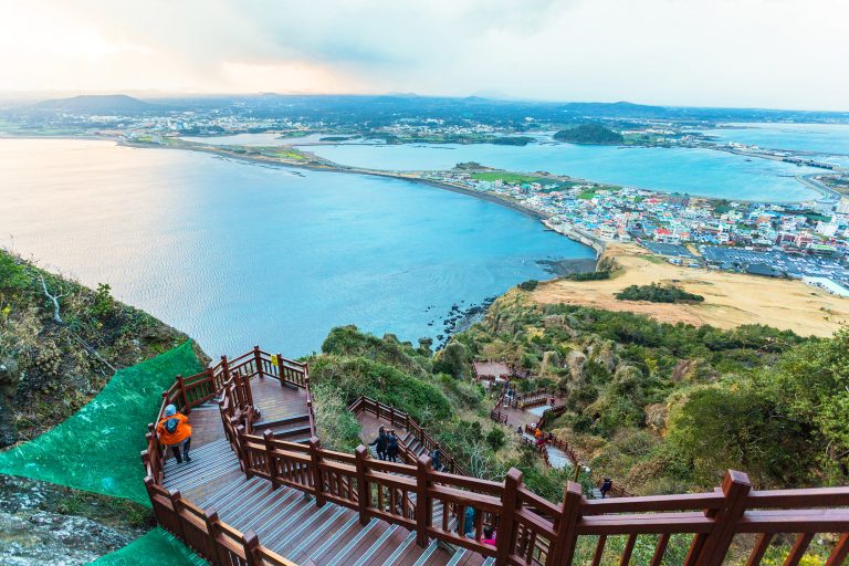 Conheça os lugares onde estão as 7 maravilhas naturais do mundo
