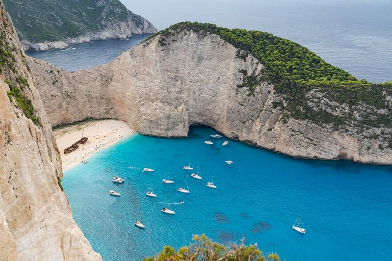 Zakynthos, a ilha grega com a praia mais bonita do mundo