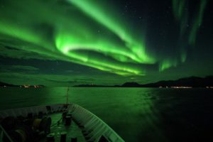Já imaginou embarcar num cruzeiro para ver a aurora boreal? Ele existe!