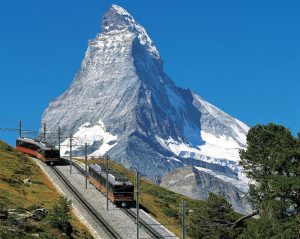 Que tal dar uma volta de trem em um dos países mais lindos do mundo?