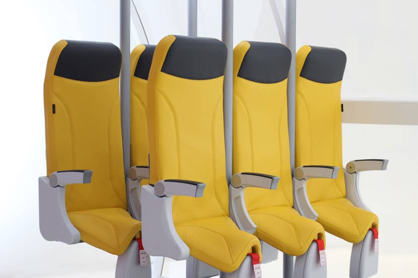 Companhia aérea italiana quer que você viaje em pé no avião