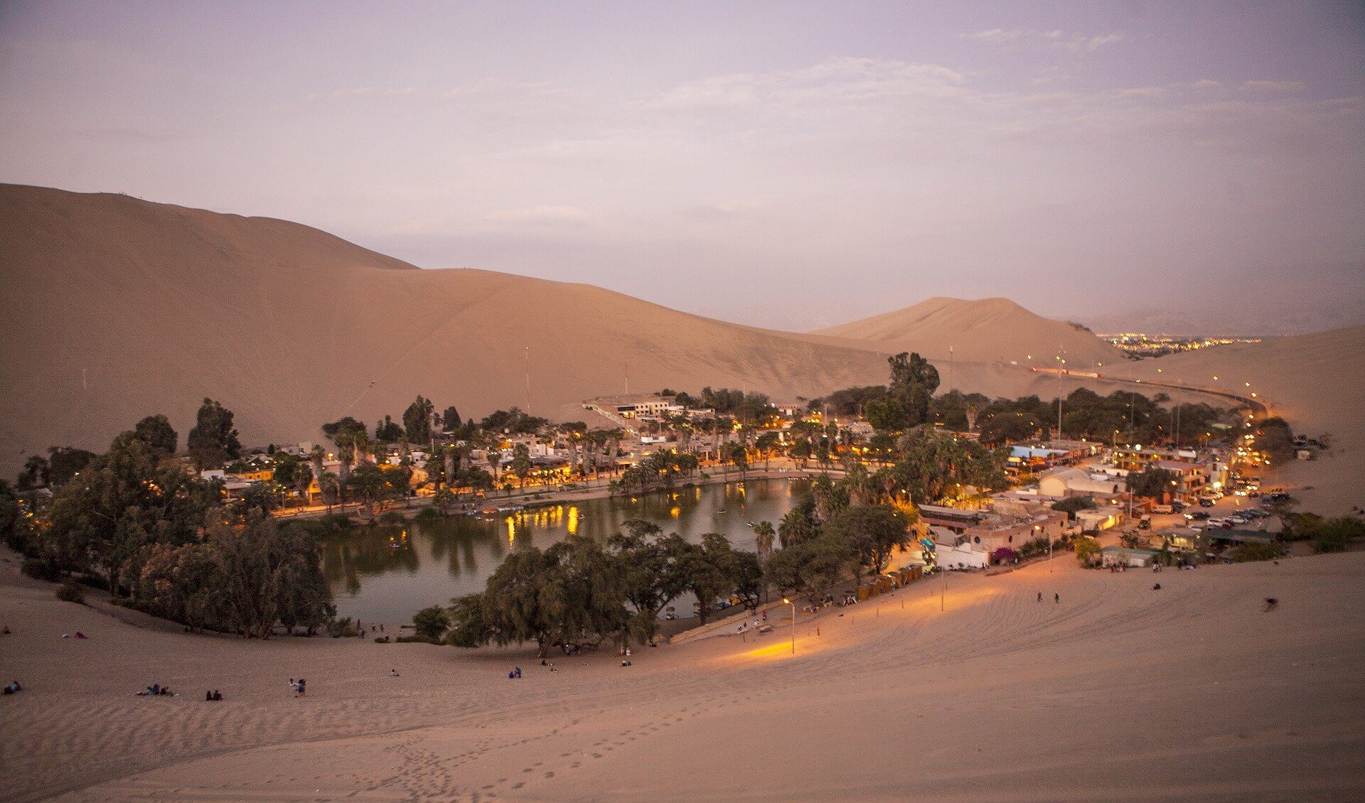 Huacachina: aventure-se pelo oásis no meio do deserto peruano