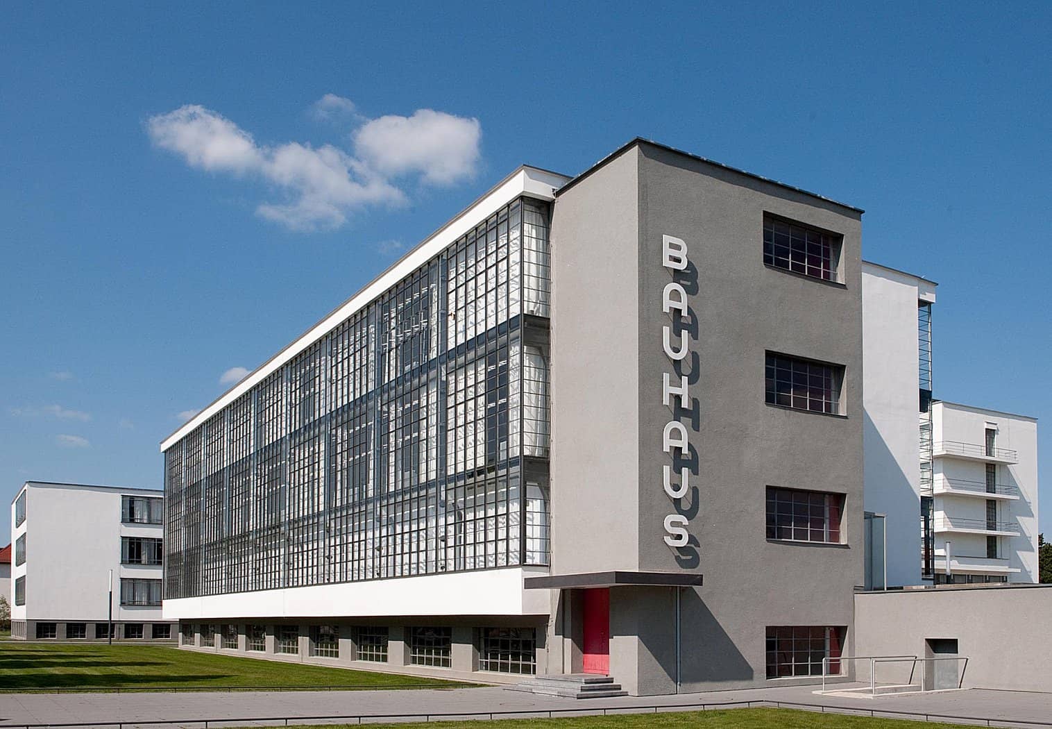 Icônica, Escola Bauhaus na Alemanha abre quartos para hospedagem
