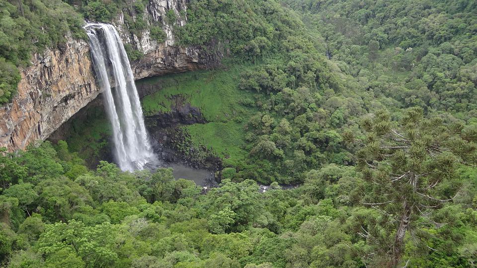 Parque do Caracol, em Canela, é um dos pontos mais visitados da região Sul