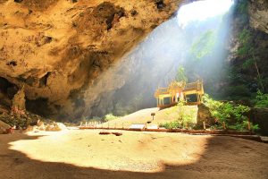 caverna phraya nakhon