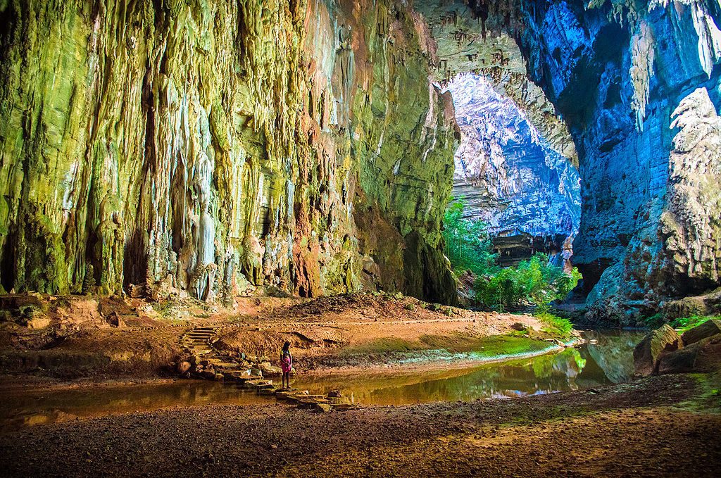 Perca-se nos labirintos do Parque Nacional Cavernas do Peruaçu, em Minas Gerais