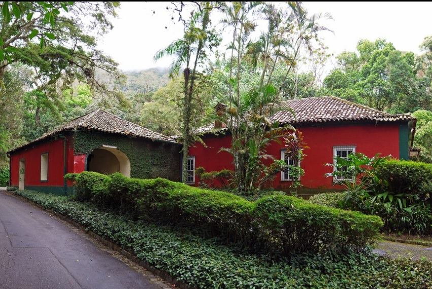 Os Esquilos: charmoso e histórico restaurante na Floresta da Tijuca (RJ)