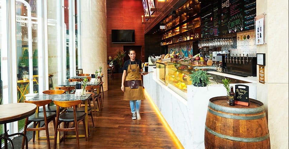 Com clima descolado, o Bar 31 oferece uma experiência econômica no The Shard