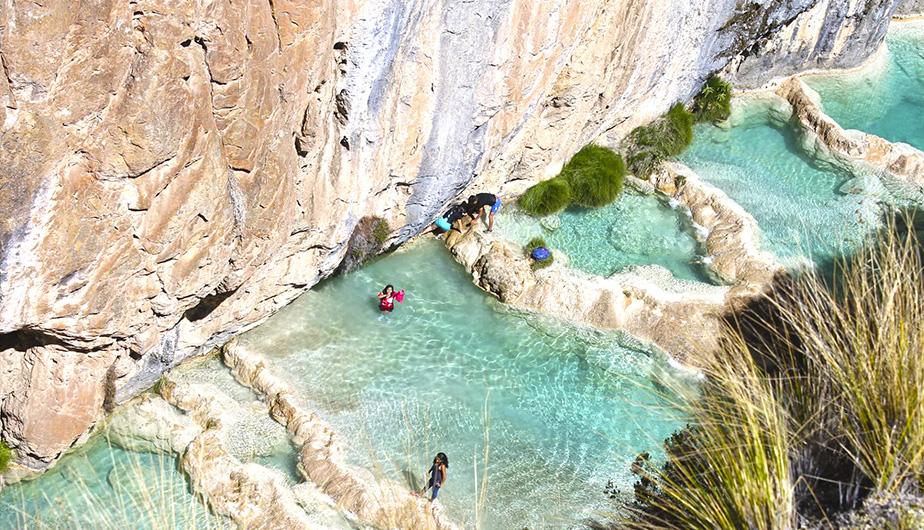 Conheça Millpu, as encantadoras piscinas naturais no Peru