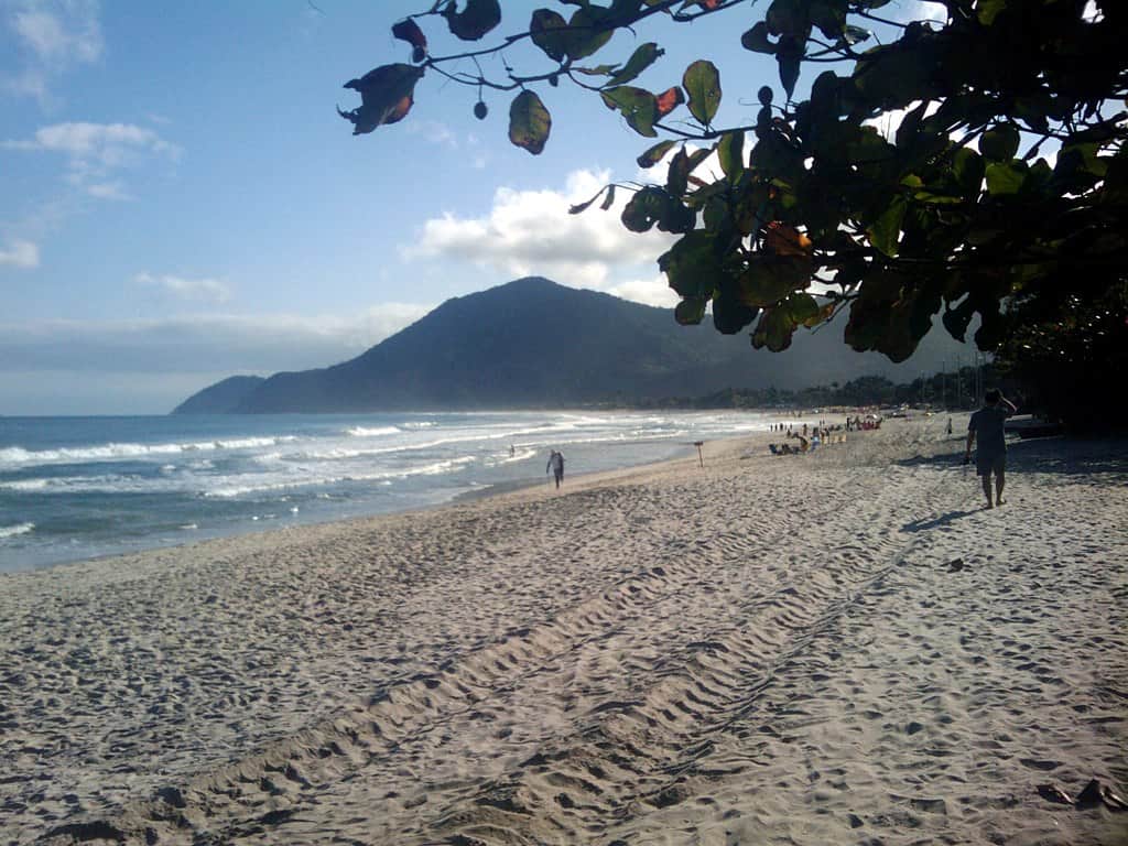 hotel e pousada em maresias