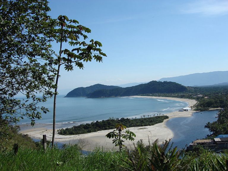 9 praias de Peruíbe para curtir os dias quentes no litoral de São Paulo