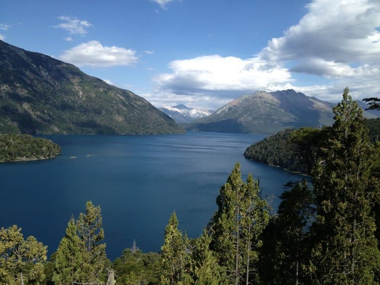 Rota dos 7 Lagos na Argentina tem paisagens simplesmente surreais