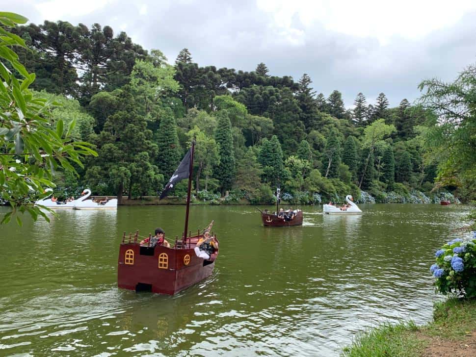 lago negro