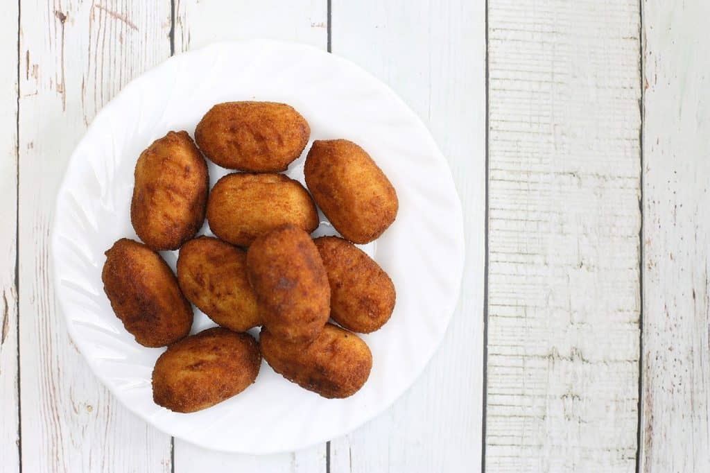 Prato de croquetes espanhóis