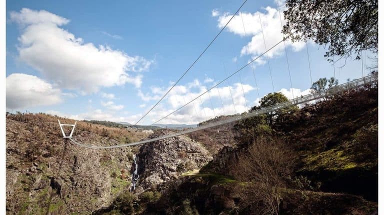 Maior ponte suspensa pedonal será inaugurada em Portugal mês que vem