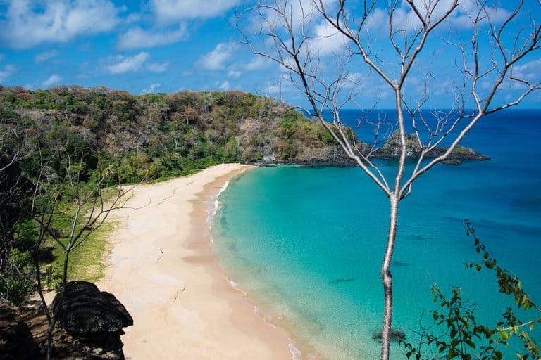 Brasil tem duas praias entre as Melhores Praias do Mundo no Prêmio Travellers’s Choice