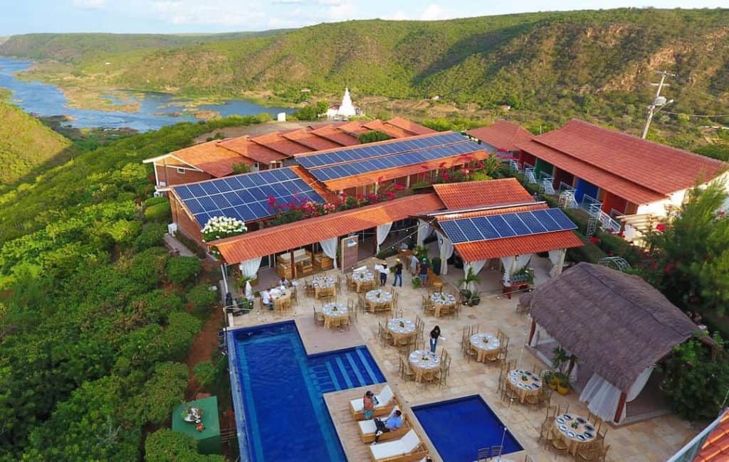 Hotel em Alagoas tem vista para o Cânion São Francisco e a natureza do sertão