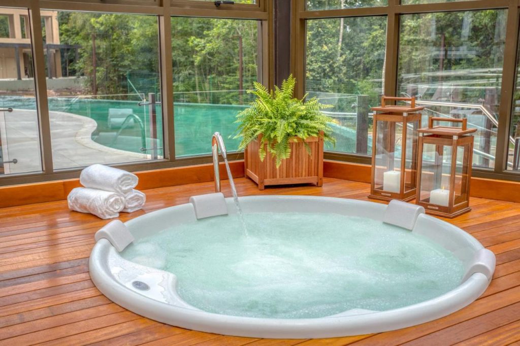 Resort em Gramado em piscinas aquecidas
