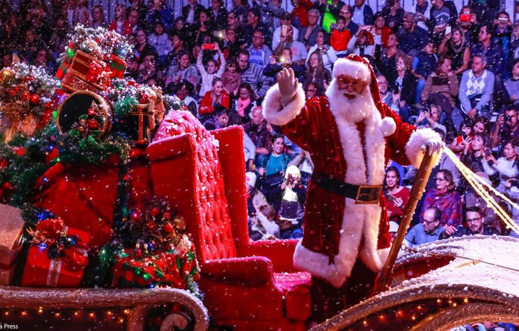 O Grande Desfile de Natal é uma das atrações mais disputadas/ Foto: Cleiton Thiel/SerraPress 