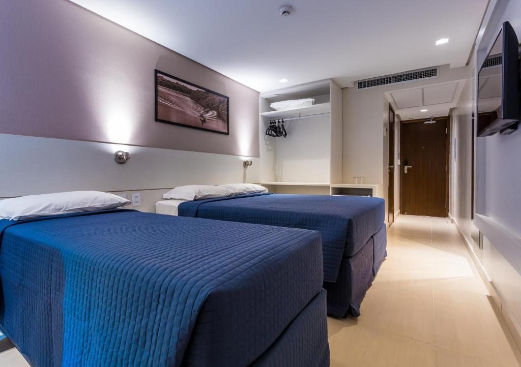 O Hotel Manaíra aposta em um design clean e clássico/Foto: Booking