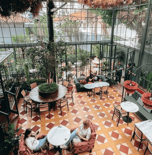 Essa doceria & café em BH parece um sonho, vem conferir!