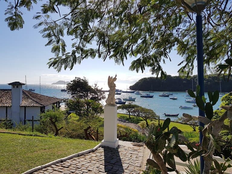 Hospedagem à beira-mar em Búzios: um guia completo para a sua estadia