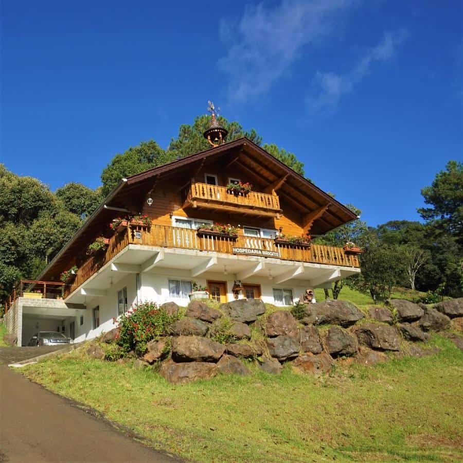 Hotel em Treze Tílias