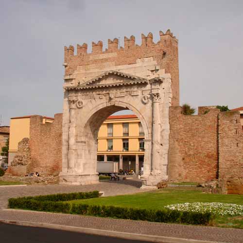 Arco d'Augusto