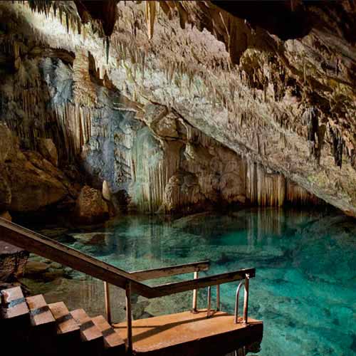 Cavernas Green Grotto